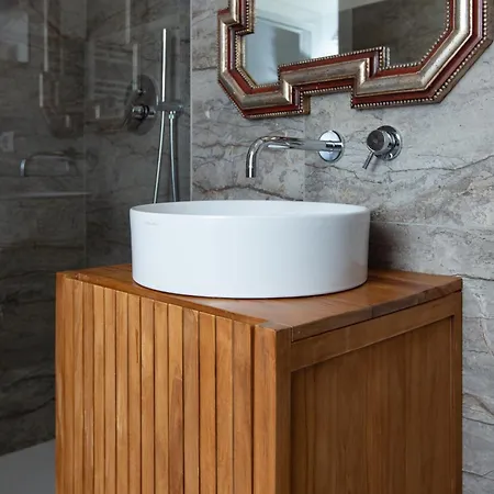 Artstay - New Exclusive Apt Near Metro M4