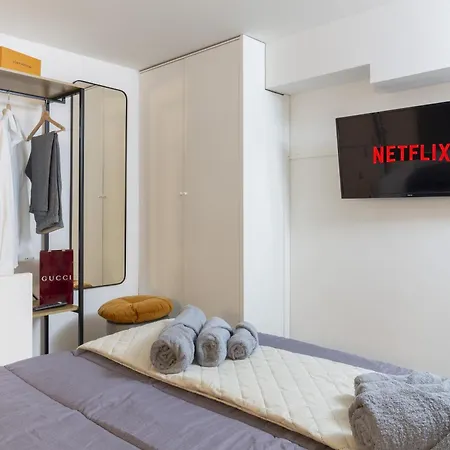 Luxloft Navigli - 2 Bathrooms - Free Parking شقة