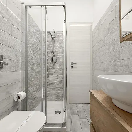 Trilocale Ampio E Luminoso, A 150m Dalla Metro