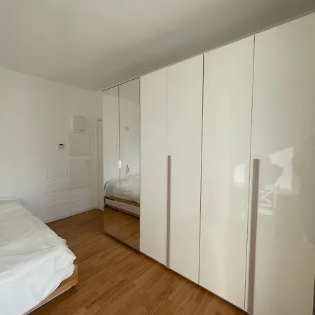 La Casa Di Miri * Milánó