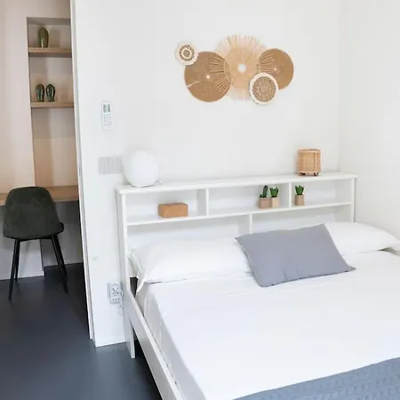 3-bedroom Design House San Babila-tricolore-m4 *