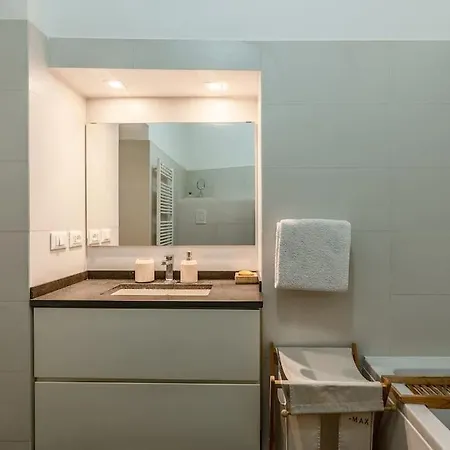 The Garibaldi Apartment Milan