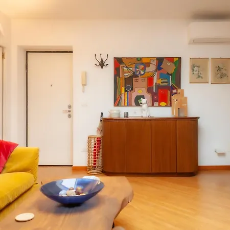 Apartamento Quite And Lovely Attic - Paolo Sarpi 8 - Location Milán