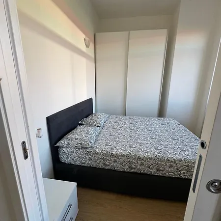 Stardust Padre Giuliani Apartamento