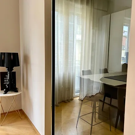 Lägenhet Luxury Gold Milano