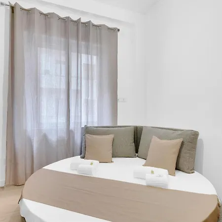 Mi Casa Via Torino Apartment Milan
