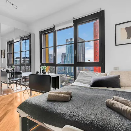 Sa28 -porta Romana- Luxury With View- Apartment *