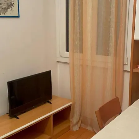 Metro Lanza Palace Aparthotel