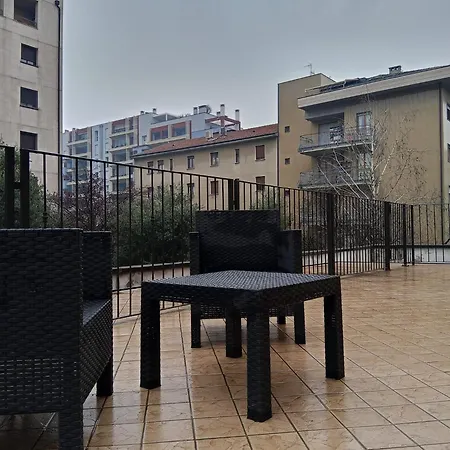 فندق مبيت وإفطار Eros Casa ميلان