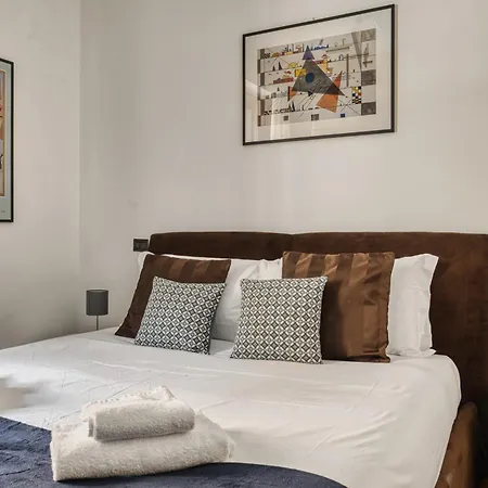 Just Urban - Bilocale Strategico Per Duomo E Life - M1 * Μιλάνο