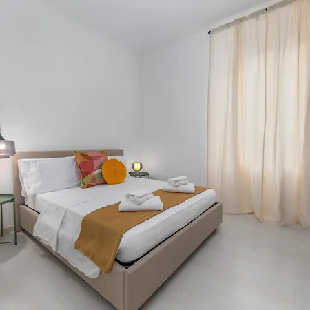 Gulli's In Arco Della Pace מילאנו