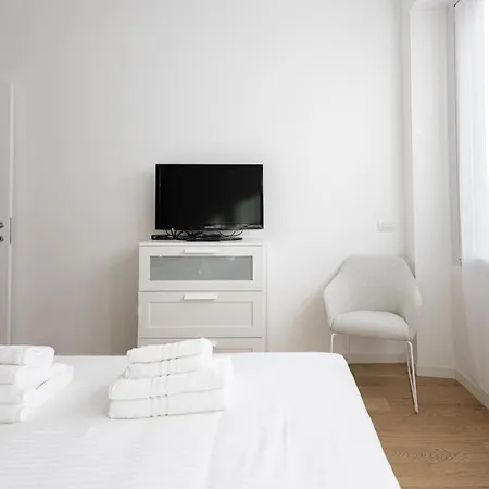 Bilocale Di Design In Zona Chinatown - Sempione Appartamento