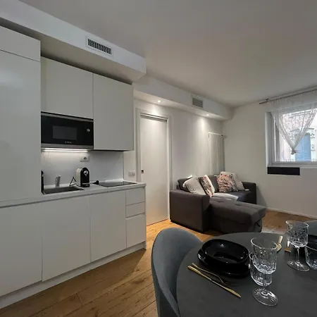 Apartment La Regina Delle Locazioni In Porta Romana 3 *