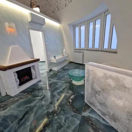 ヴィラ The Igloo ミラノ