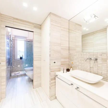 Rego Panoramic View Floor