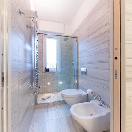 Rego Panoramic View Floor