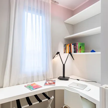 Rego Panoramic View Floor