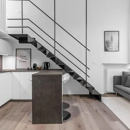 Duomo-navigli Samara 3 Binda 36 Mediolan