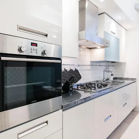 Apartment Easylife - Comfort And Style In The Heart Of Milan