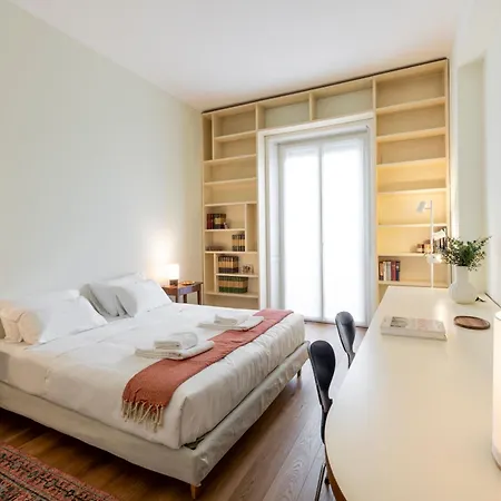 110mq Santa Sofia Apartment, In The Center Of Milan, 10 Min Walk From Duomo アパート ミラノ