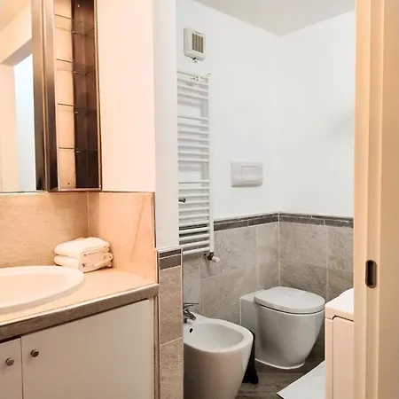 Hbhall Porta Romana * Milan