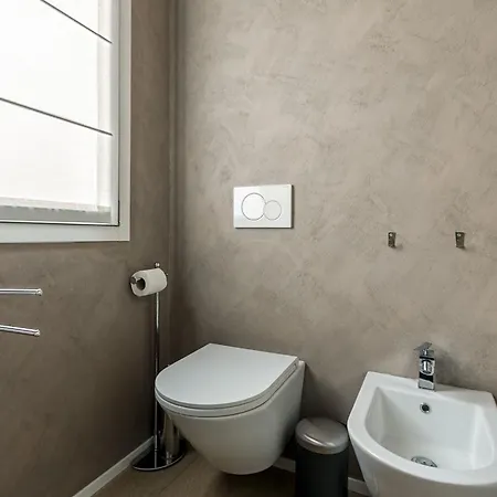 Apartament Palazzo Visconti Di Modrone, Two Beautiful By Halldis *