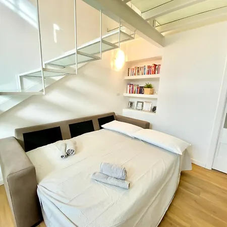 Lejlighed Loft 20 Minuti Dal Duomo - Moderno E Accogliente