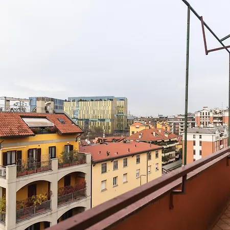 Apartmán Youhosty - Paul Valery Bis Milán