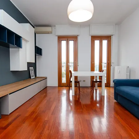 Tito Flat