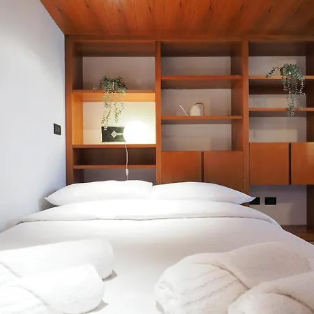 Primopiano - Meda 38 * Milán