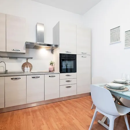Apartament Easylife - - Morosini 27 - Cinque Giornate Mediolan