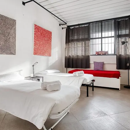Polenghi's Art Loft Holiday home *
