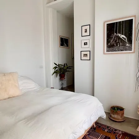 Lovely One Bedroom In Appartement Milan