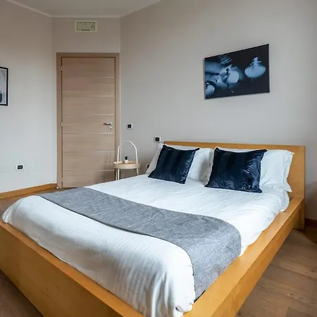 Station-duomo - Two Bedrooms & Terrace *