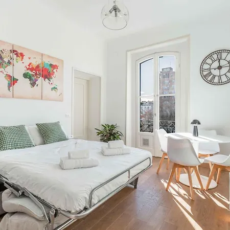 - Porta Venezia View Apartment