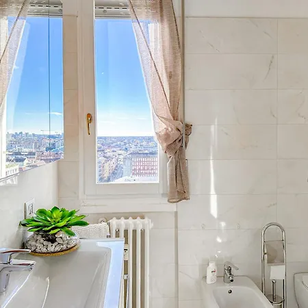 Ariberto Panoramica - 8 Min Da Duomo * Milánó