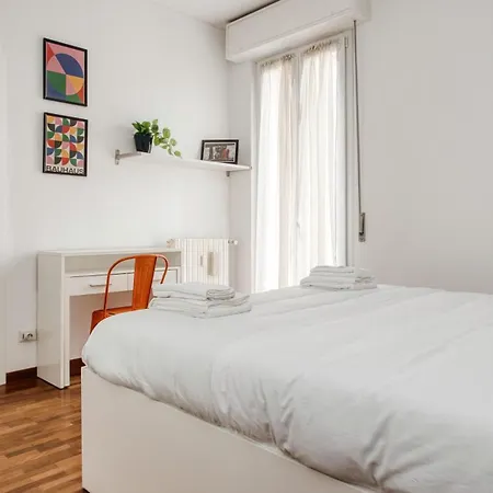 Apartmán Ideal Rent - Dino Campana 8 *