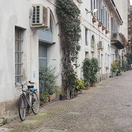 Apartament Primopiano - San Gottardo Mediolan