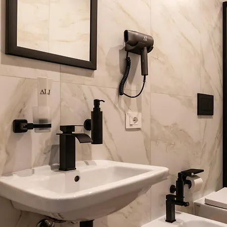 Aiello - Isola Design District Hotel Milan