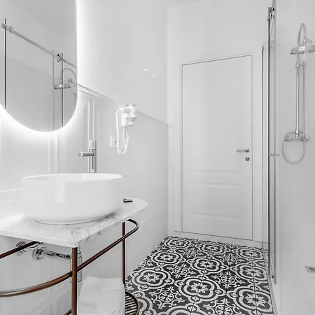 호텔 Montello Foresteria Lombarda 3*