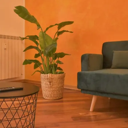 Comfortable And Strategic In The Center Of *