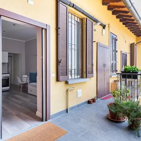 Navigli Ultimo Piano Apartament Mediolan