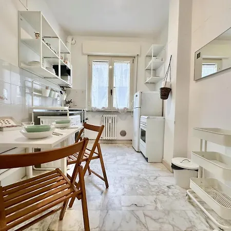 Golden Luxe - Graffiti House شقة