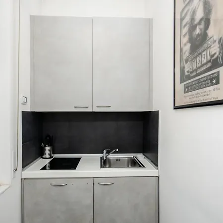 Vivimihome - Zanella House 아파트