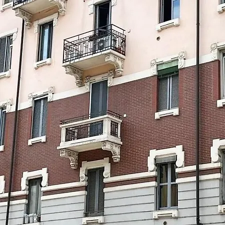 Apartment Andrea In The Navigli Area Mailand