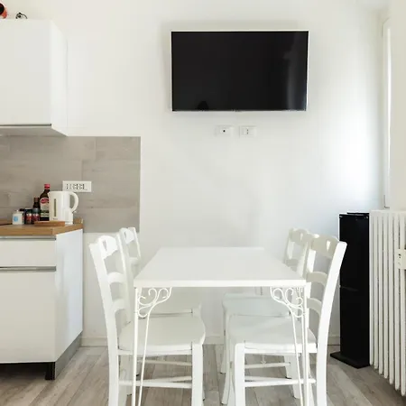Greenheaven Luxe In Classic Area Apartment