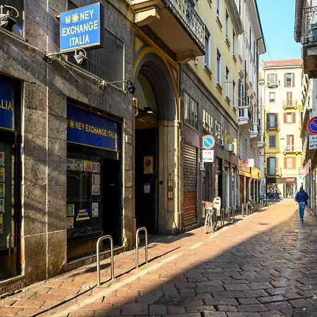 The Rent - Refined One-bedroom In The Historic Center * Milano