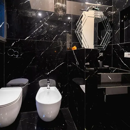 The Rent - Luxury One-bedroom In The Historic Center * Milano