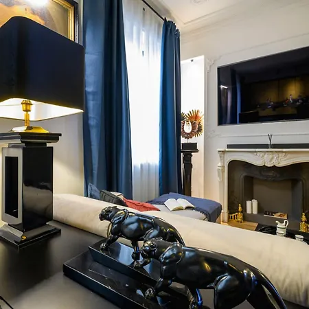 The Rent - Luxury One-bedroom In The Historic Center Appartamento *