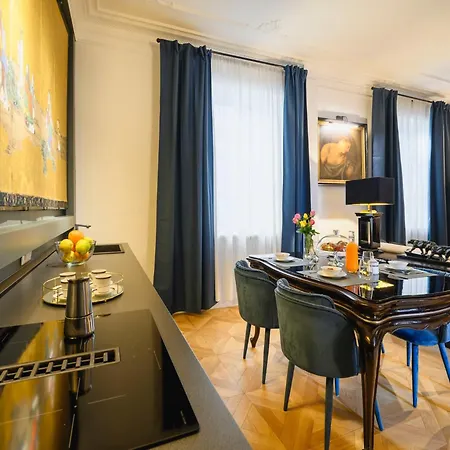Appartamento The Rent - Luxury One-bedroom In The Historic Center